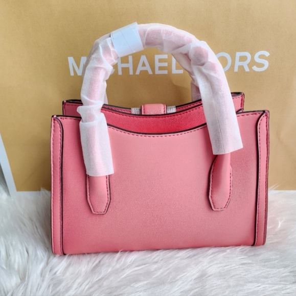 Michael Kors Purse - Picture 4 of 4